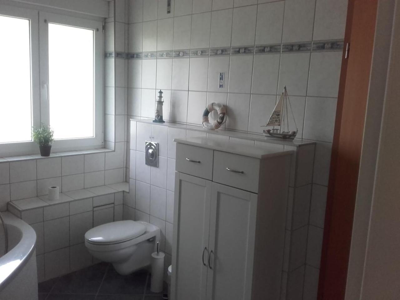 Behaglicher Bungalow Fuer Mensch Und Hund Barkhagen Kültér fotó