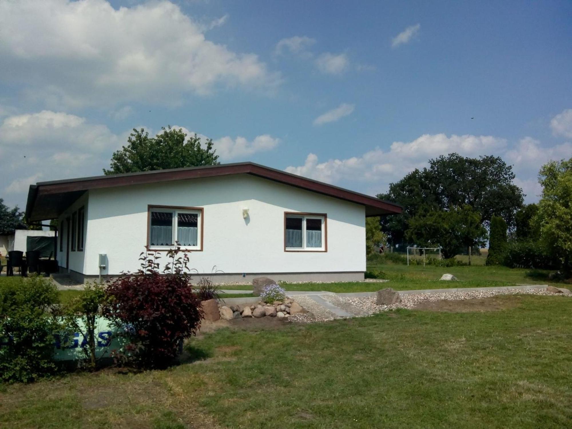 Behaglicher Bungalow Fuer Mensch Und Hund Barkhagen Kültér fotó